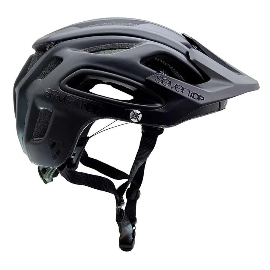 7Idp M2 Kids/Youth Trail & Enduro Helmet 3