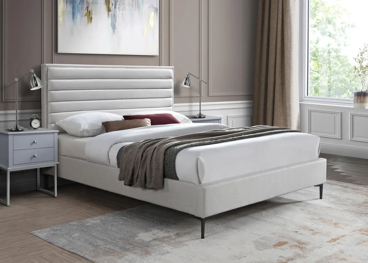 Hunter Cream Linen Queen Bed 2