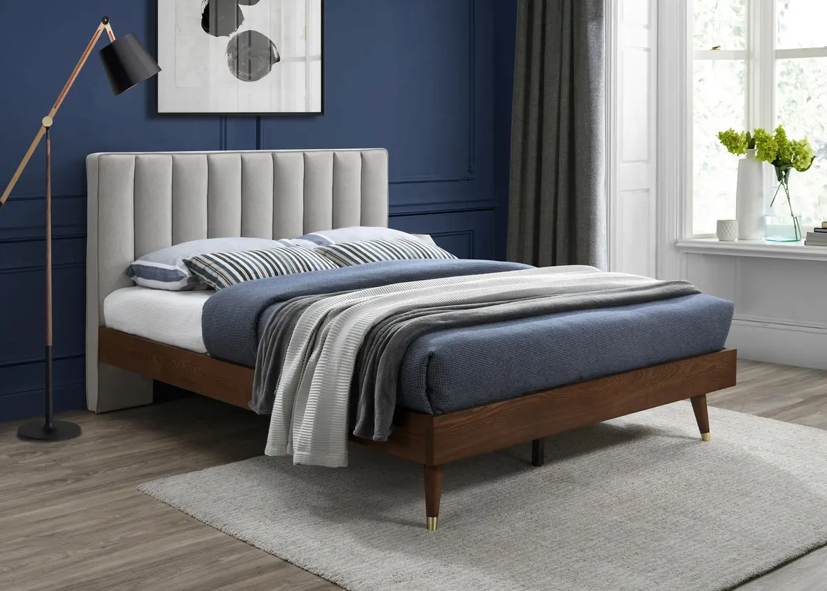 Vance Beige Linen Fabric Queen Bed (3 Boxes) 2