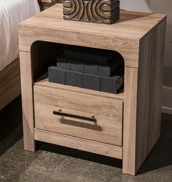 Kinlanni Nightstand 1
