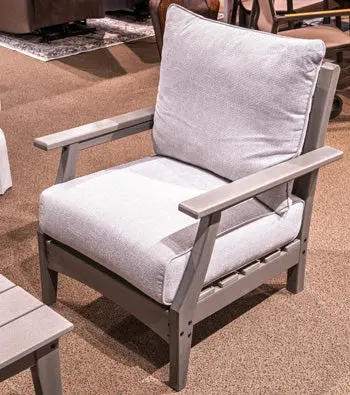 Cove Beach Outdoor Lounge Chair With Cushion 1