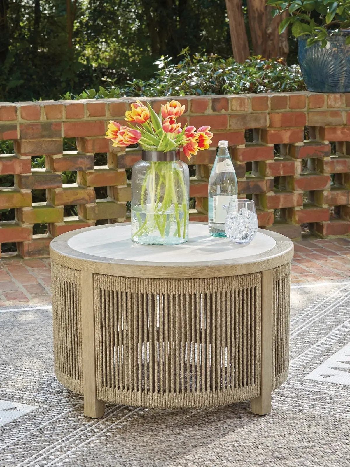Spooners Cove Outdoor Coffee Table 2