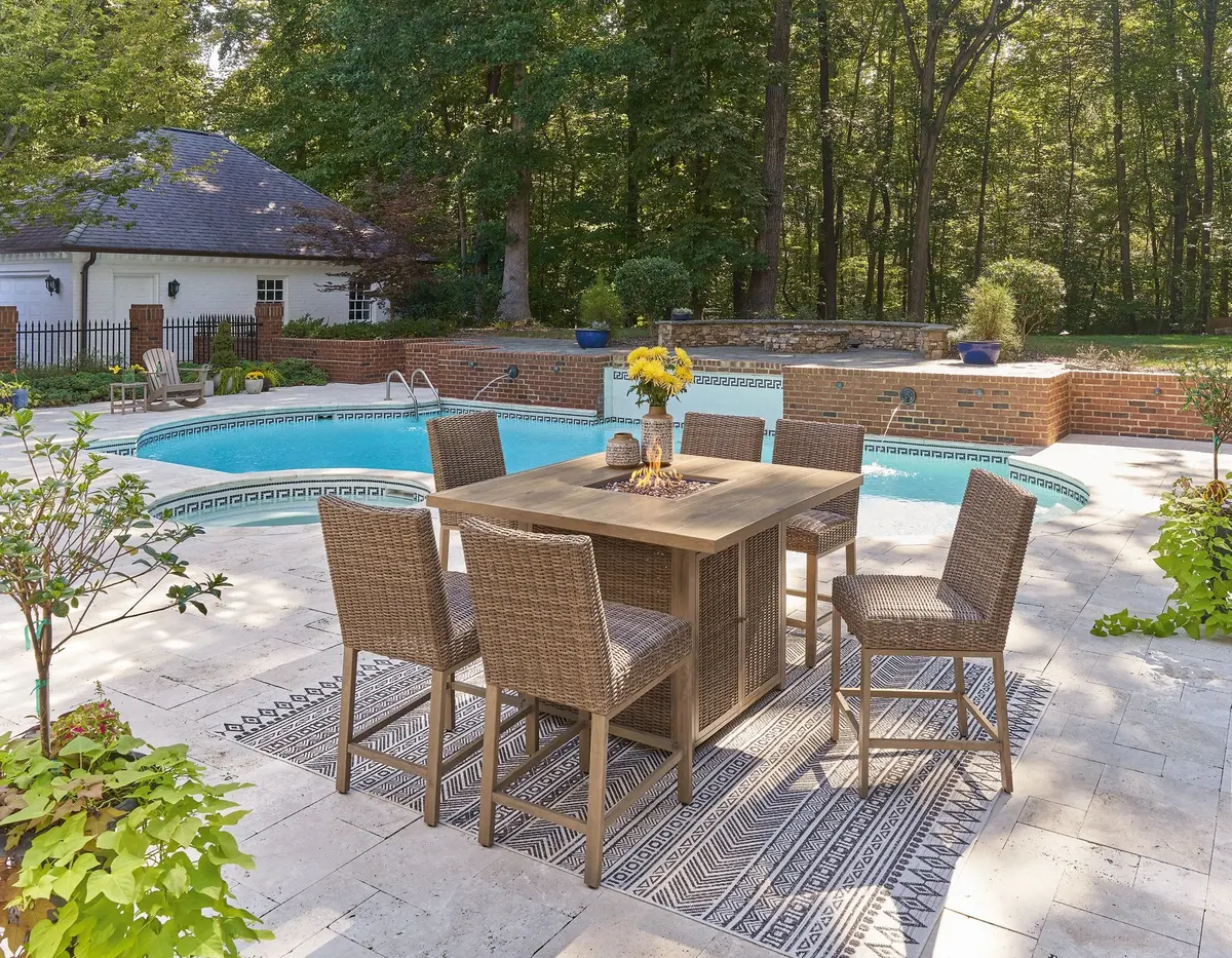 Walton Bridge Outdoor Dining Set 1
