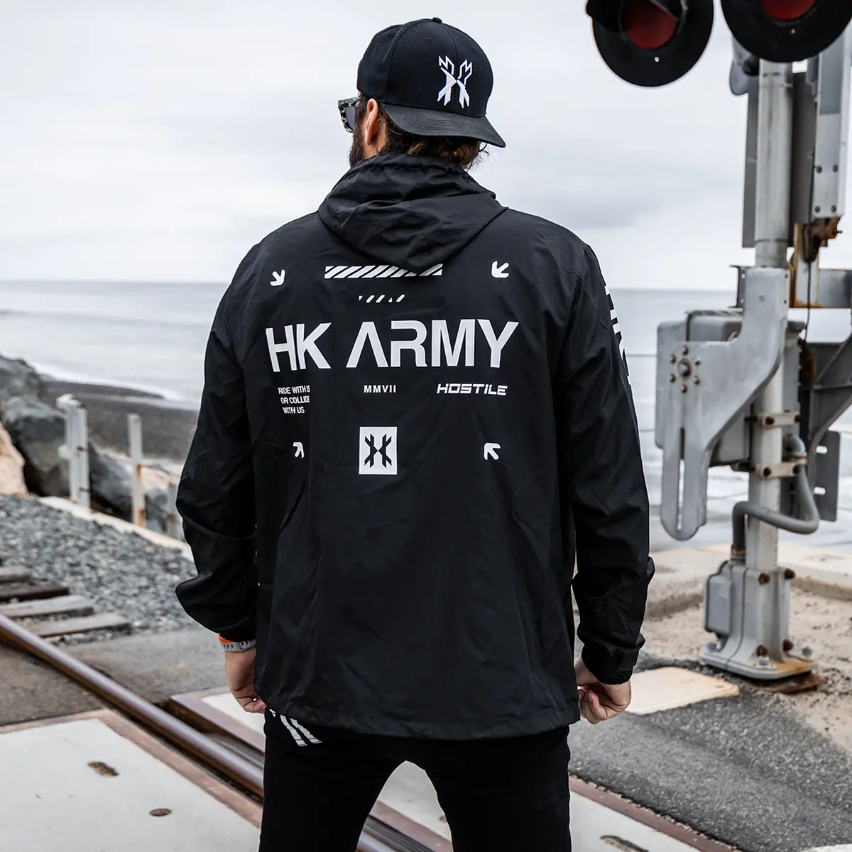Cyber Windbreaker - Black 2