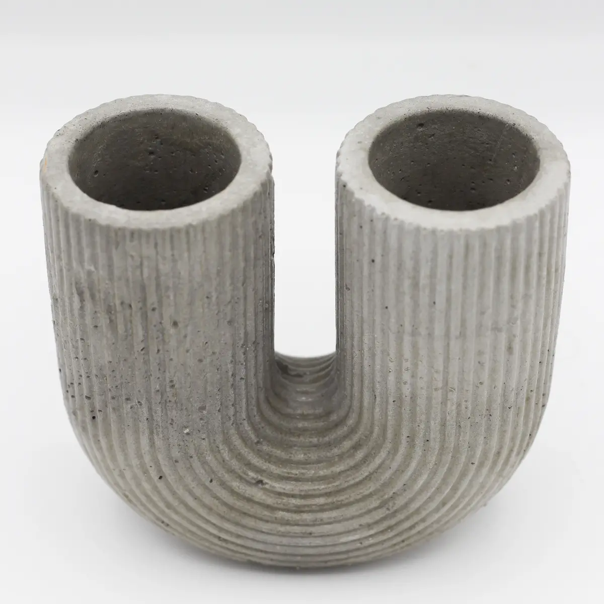 Betonvase „U-Vase Small“ 2