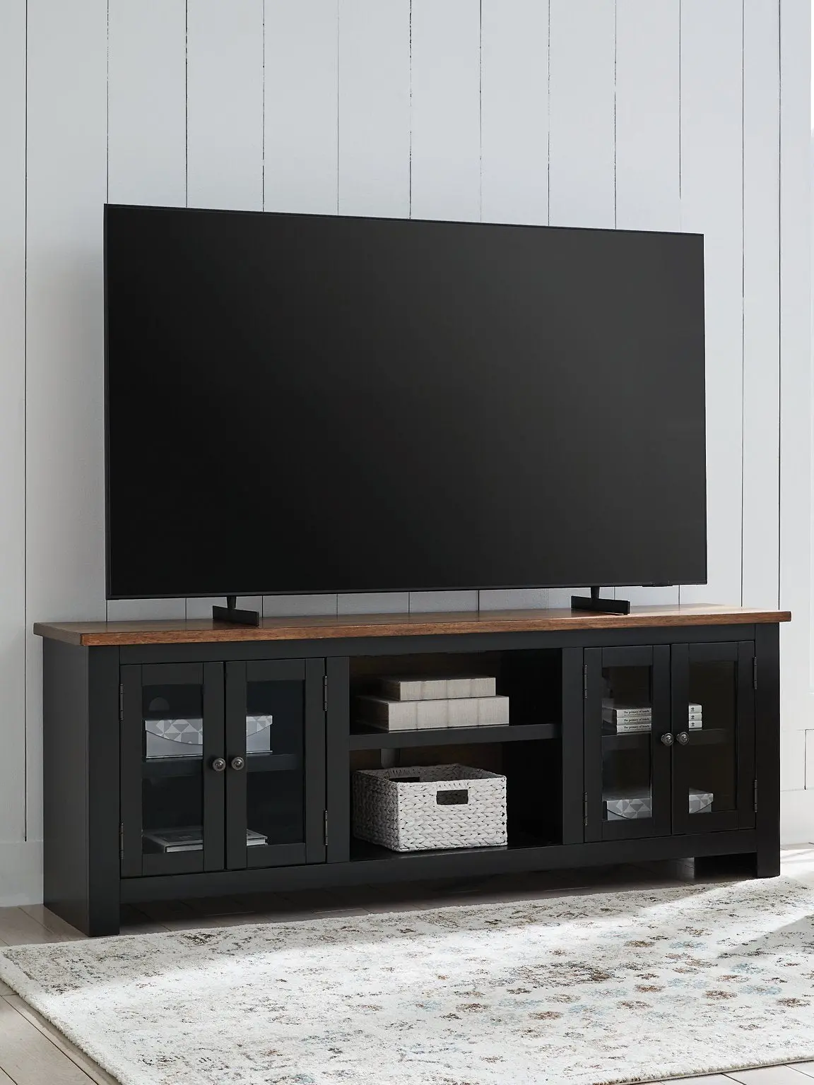 Wildenauer 76" Tv Stand 1