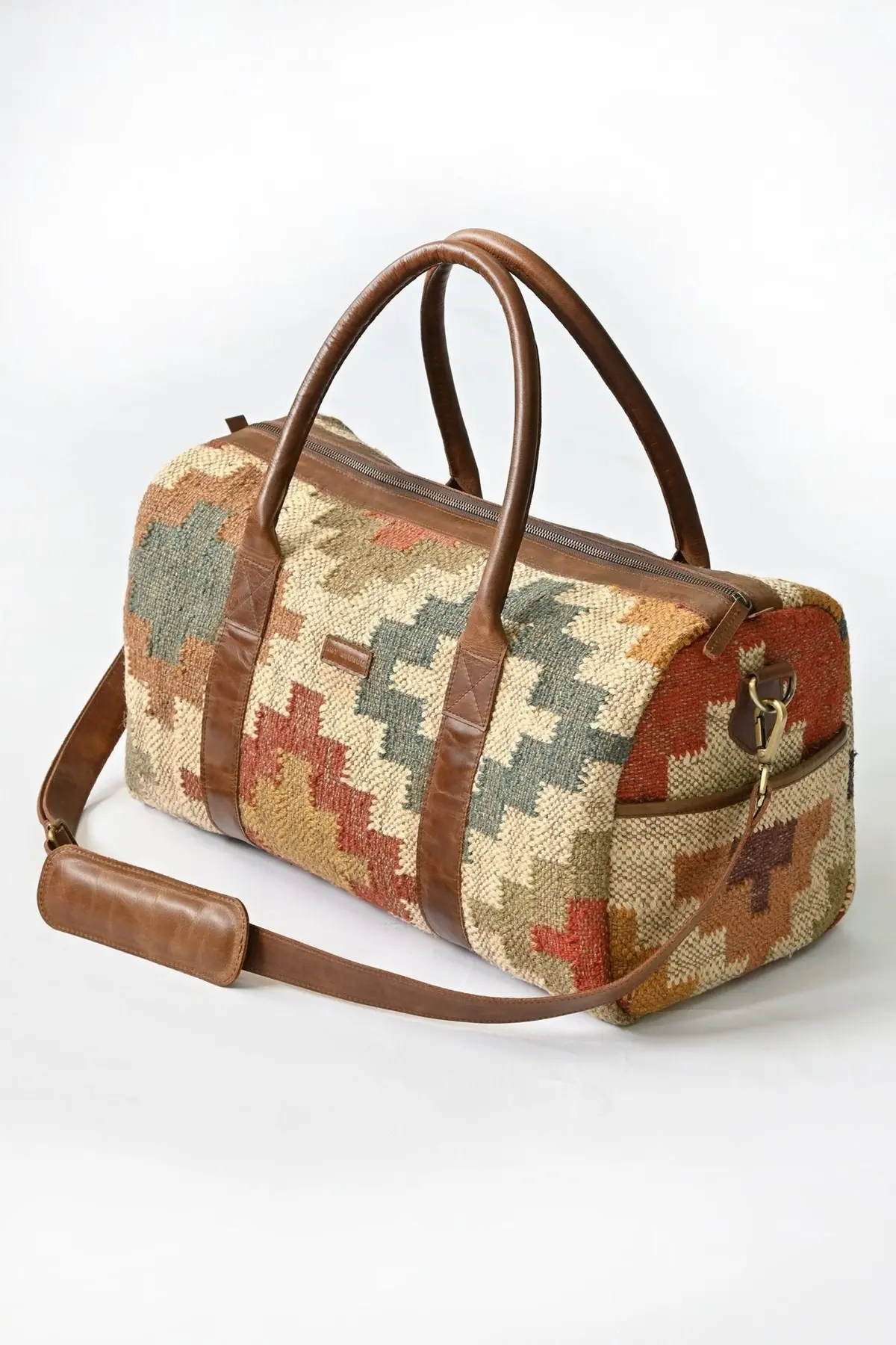 Begonia - Kilim Duffle Bag 1