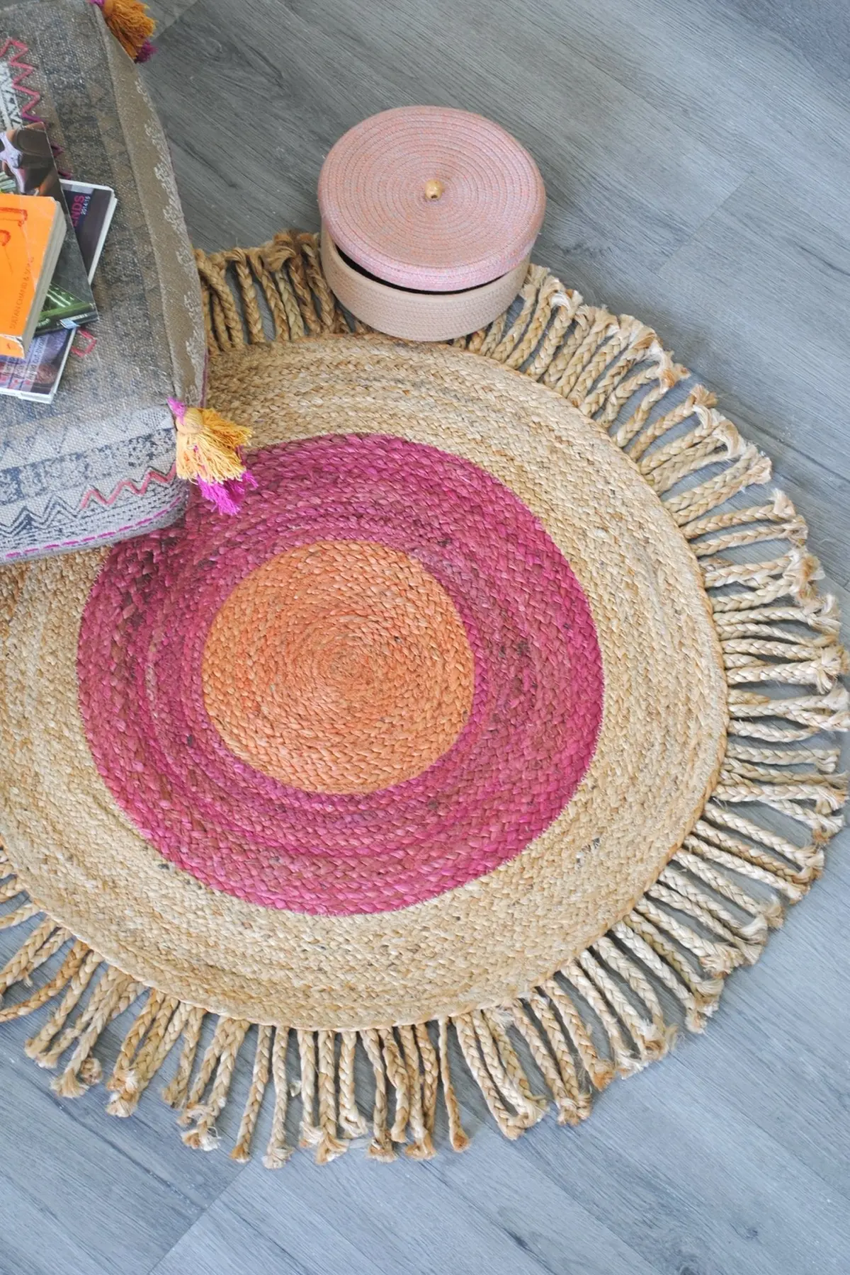 Carmine -  Round Jute Rug 1