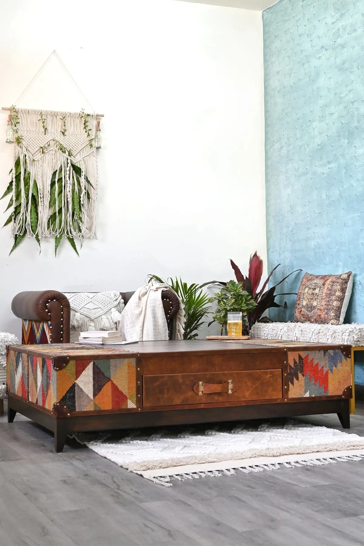 Chandigarh Coffee Table - Kilim And Leather 1