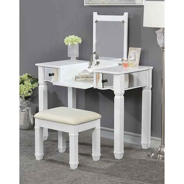 Jaylynn Vanity Set 2