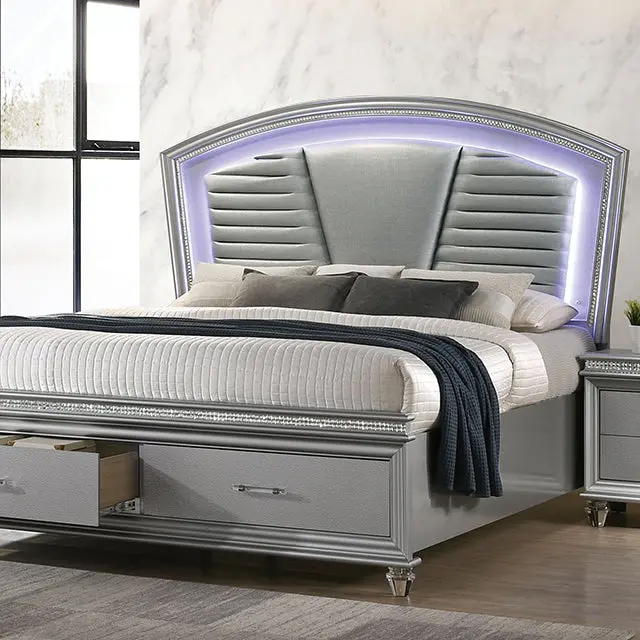Maddie Bed White & Silver 2
