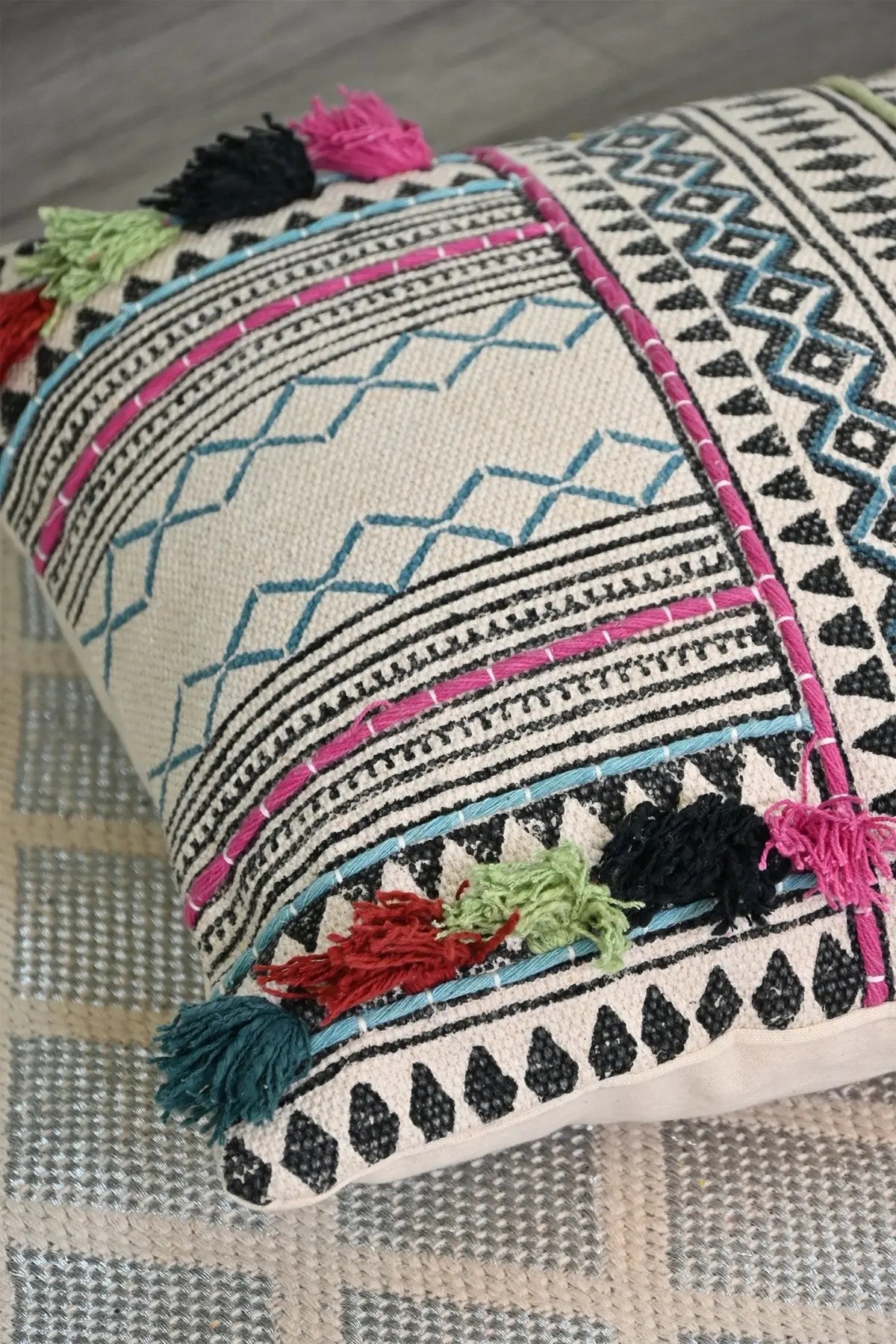 Delonix - Square Cushion Cover 2