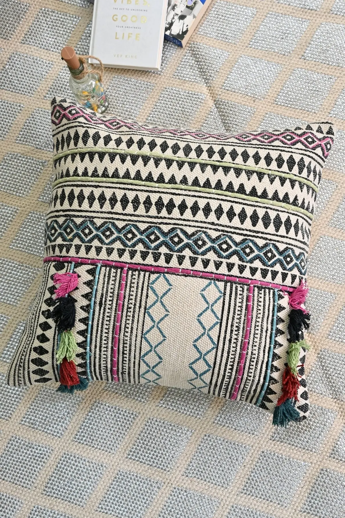 Delonix - Square Cushion Cover 3