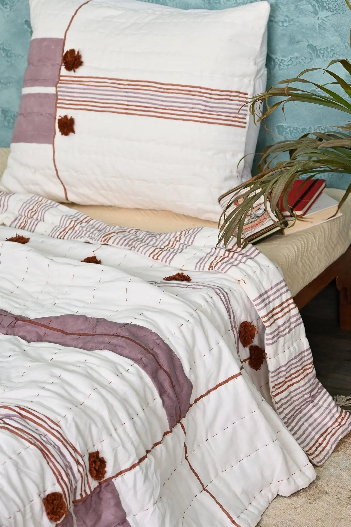 Elijah  Quilt/Razai Set With Pillow Covers 1