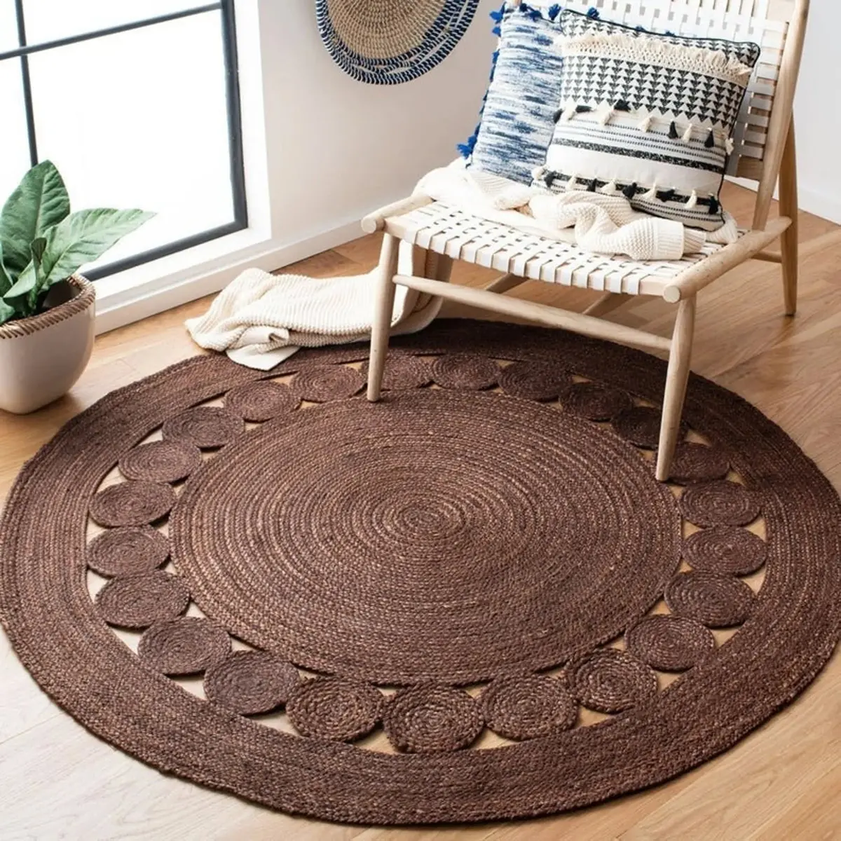 Fluent - Round  Jute  Rug 1