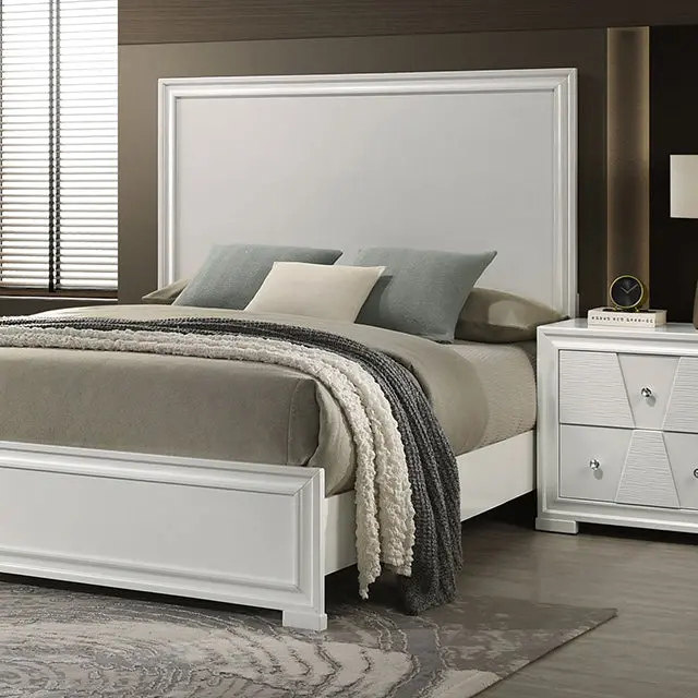 Holsted E.King & Queen Bed 1