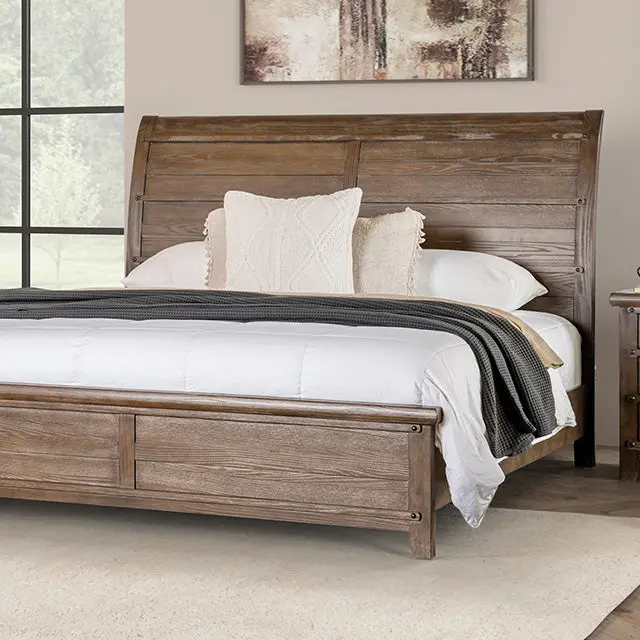 Merthyr E.King & Queen Bed 1