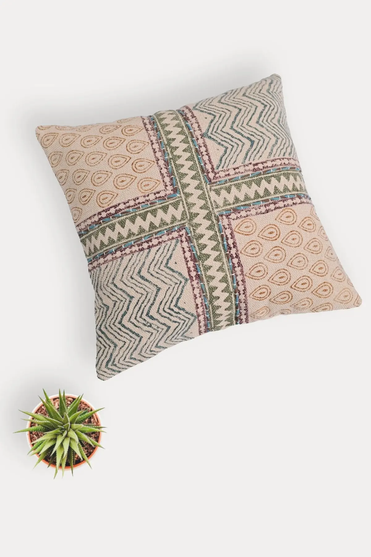 Kaman - Square Cushion Cover 1