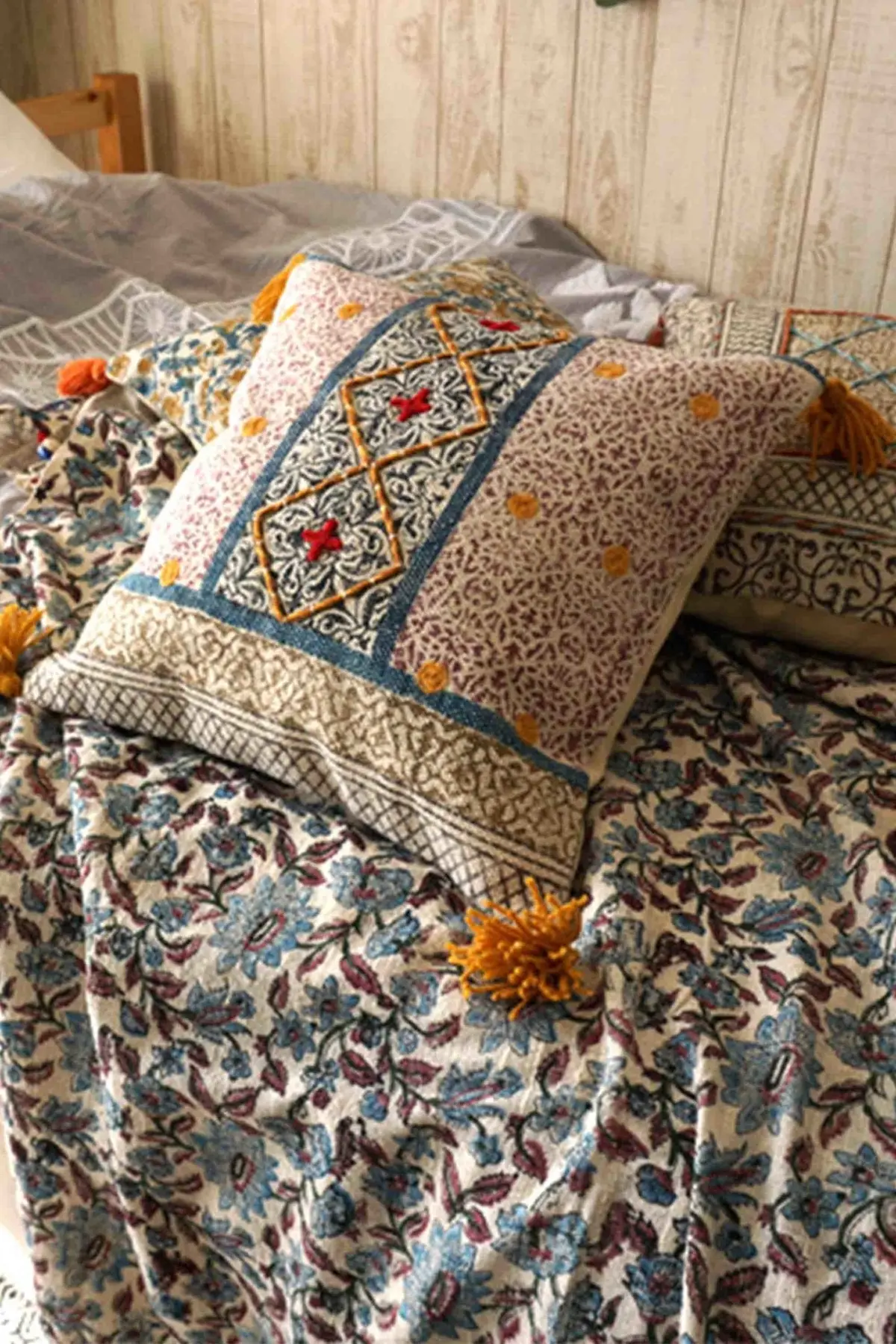 Lumi - Square Cushion Cover 3