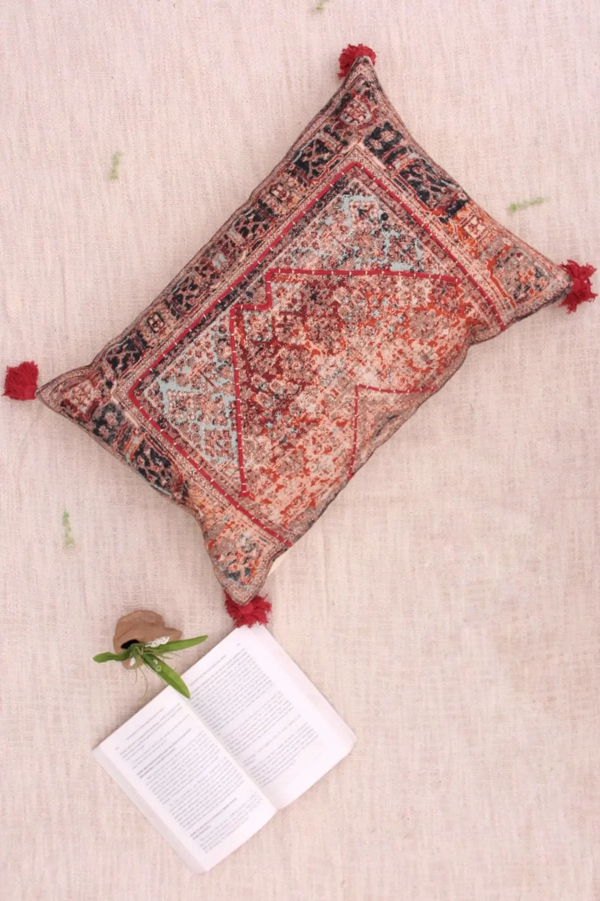 Pop - Lumbar Cushion Cover 2