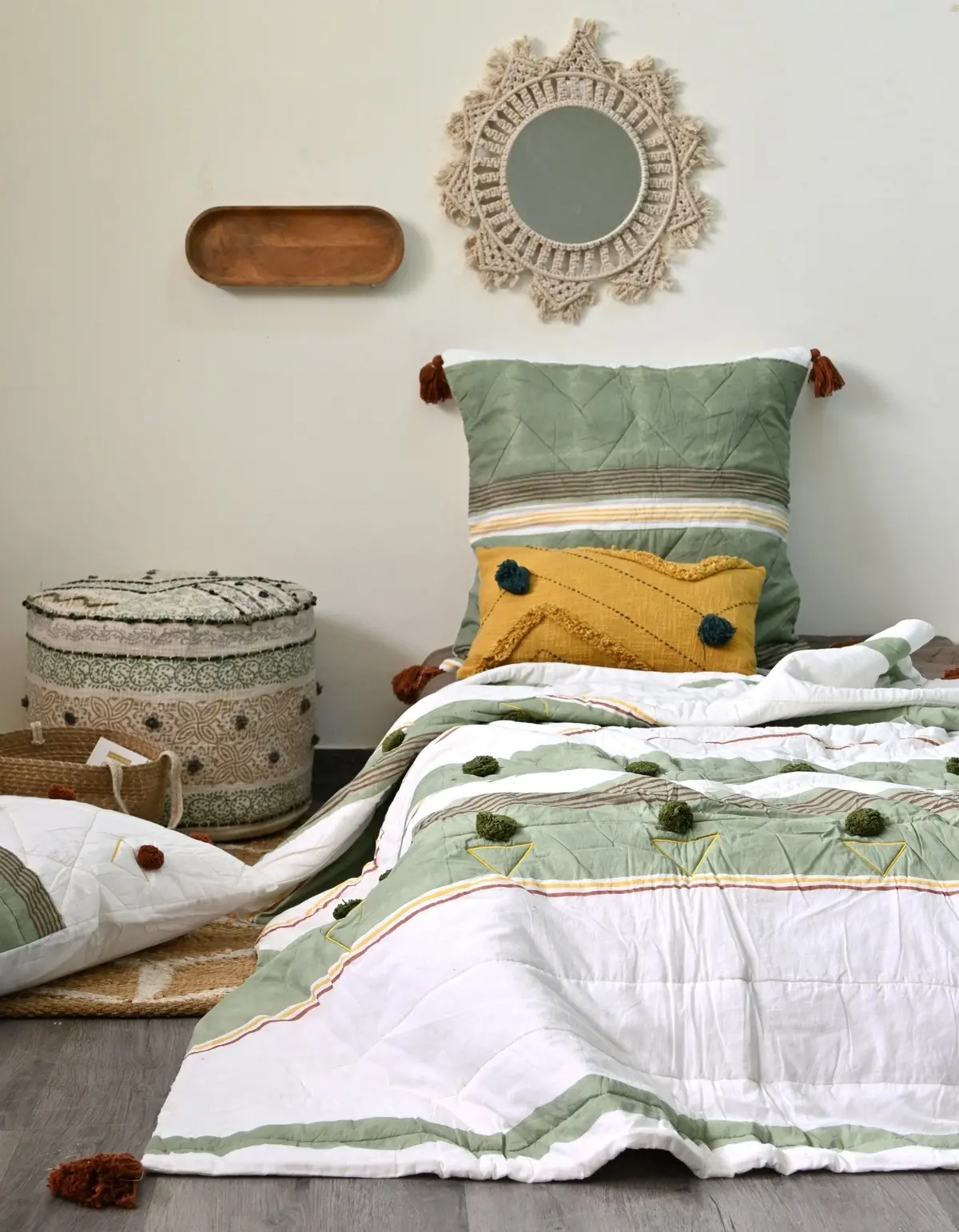 Sibley  Quilt/Razai Set With Pillow Covers 1