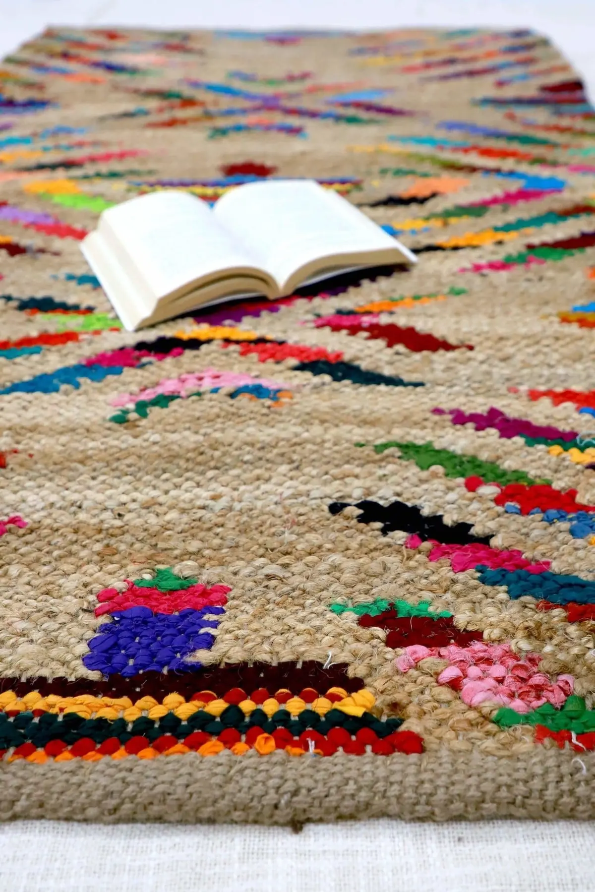 Stardom - Handwoven Jute Rug 2