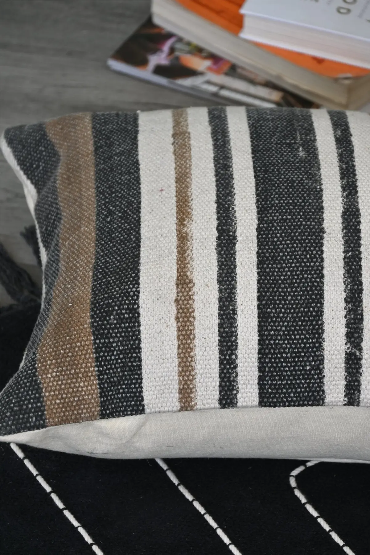 Zebs - Lumbar Cushion Cover 2